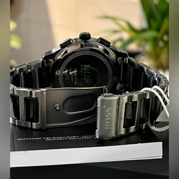 HB1513814 - Hugo Boss Men’s Peak Chronograph Watch - Picture 9 of 11